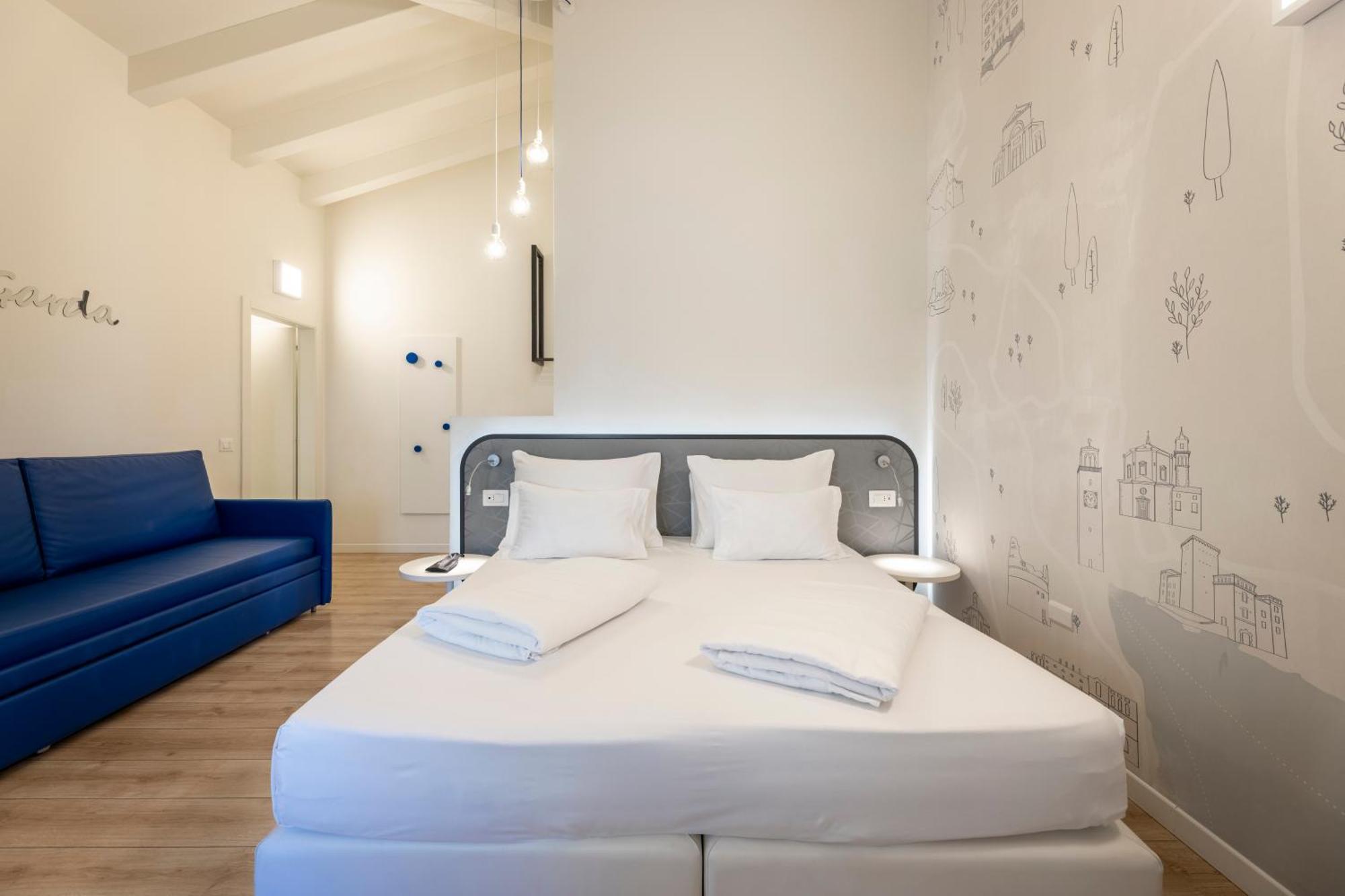 Hi Hotels Torbole - Pool & Spa トルボレ エクステリア 写真